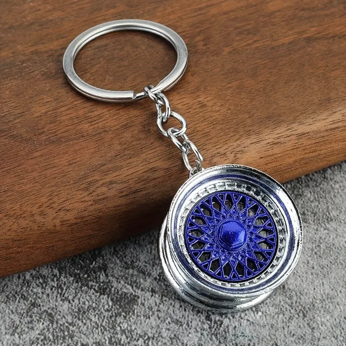 Rim keychain